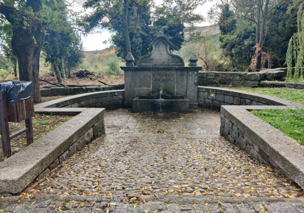 Fuente del Caño Viejo