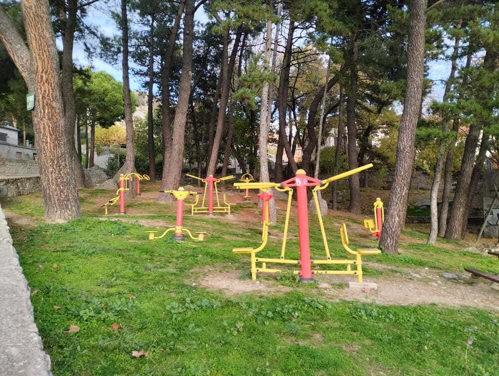 Parque tonificación Calle del Pinar Zarzalejo